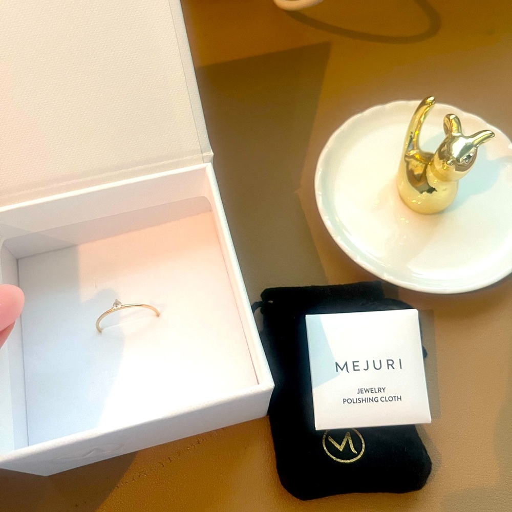 Mejuri Gemstone Trillion Stacker Ring